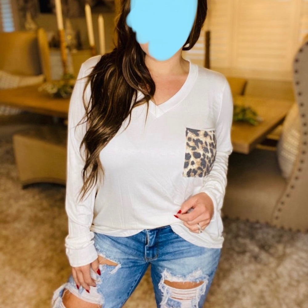Light weight cream and leopard top